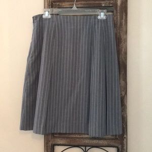 Pin stripped pleas yes skirt